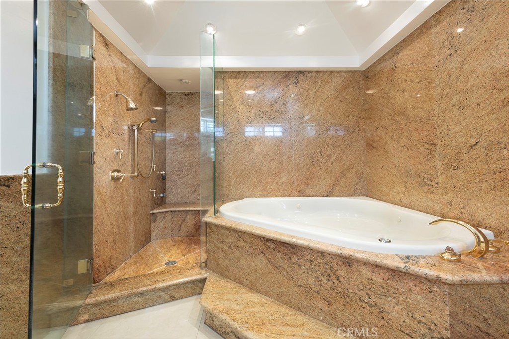 16379 Meadowridge Road