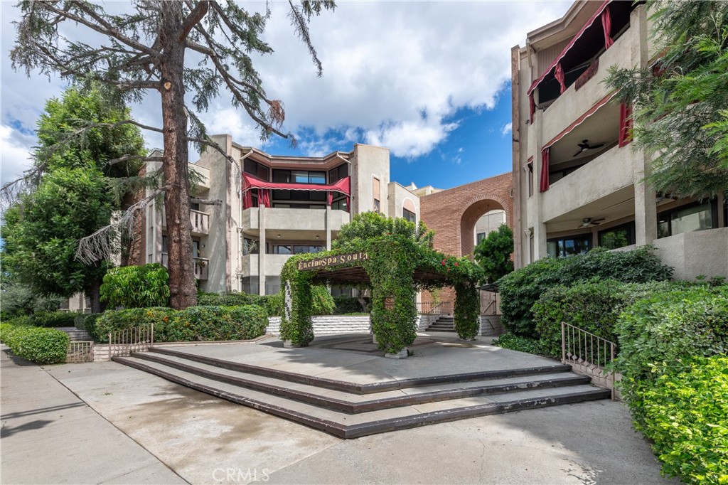 5236 Yarmouth Avenue 313