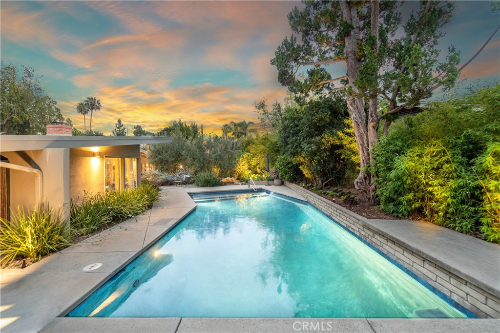 4135 Meadowridge Place