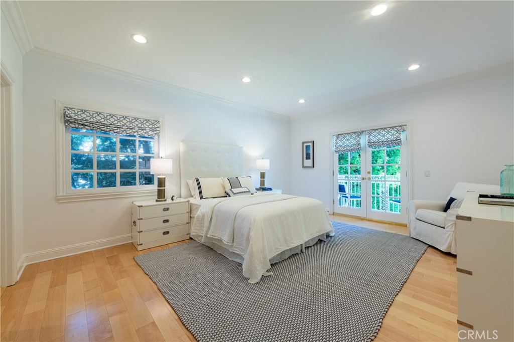 4438 Haskell Avenue