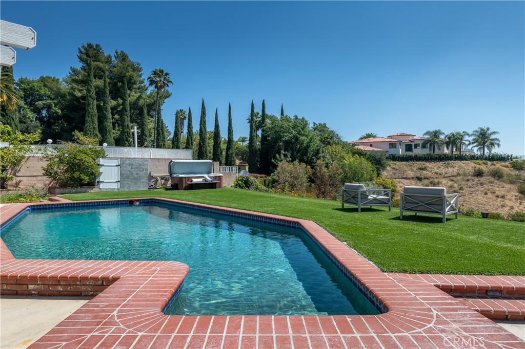3666 Sapphire Drive