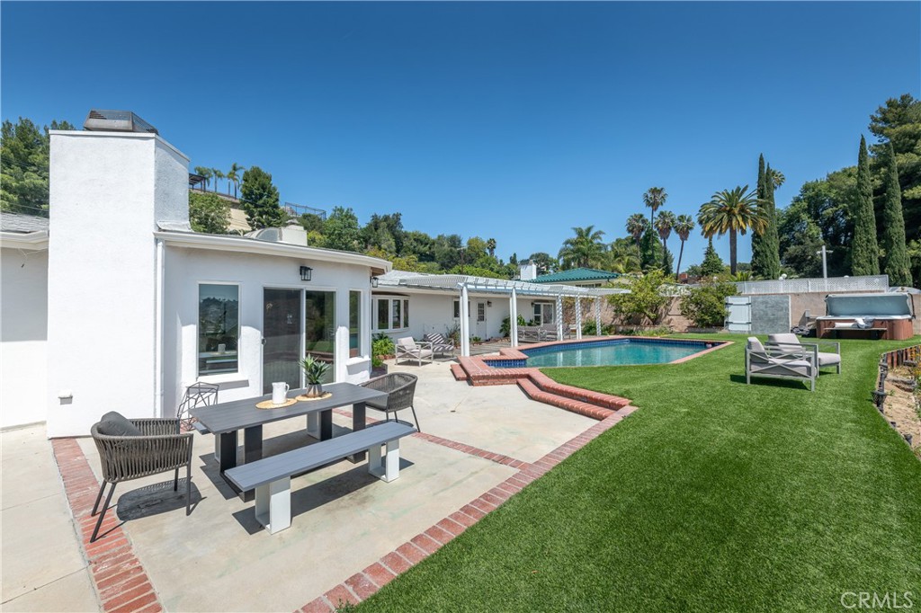 3666 Sapphire Drive