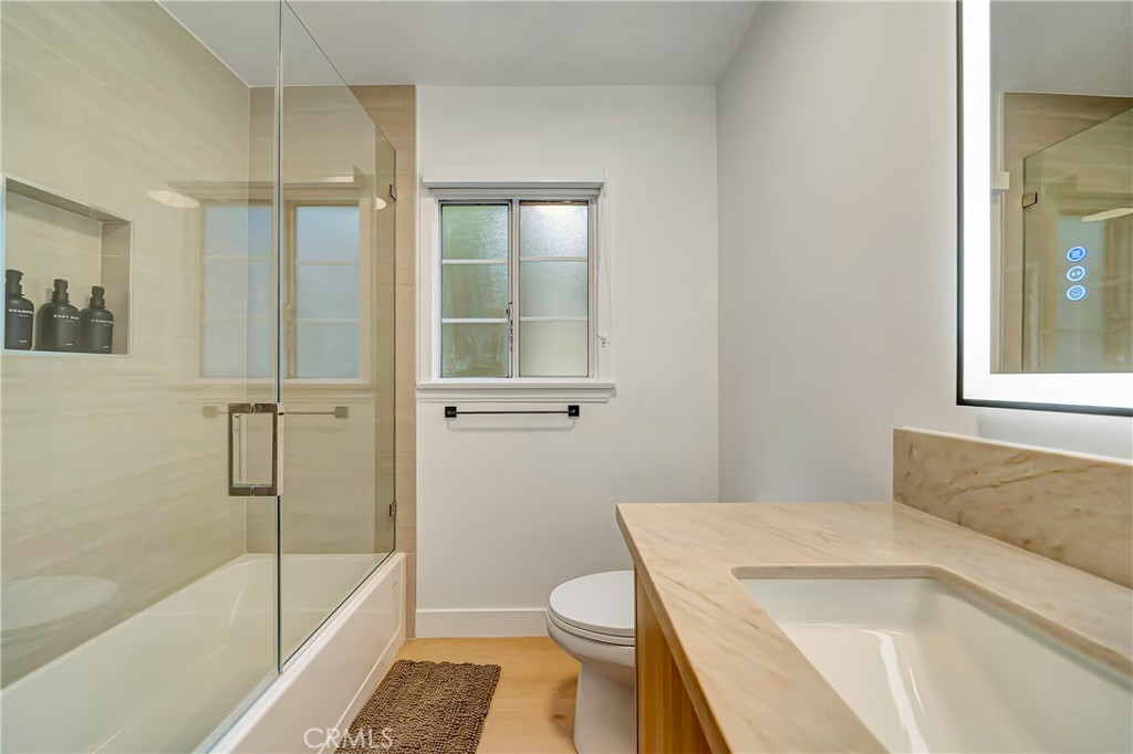 128 Lukens Place