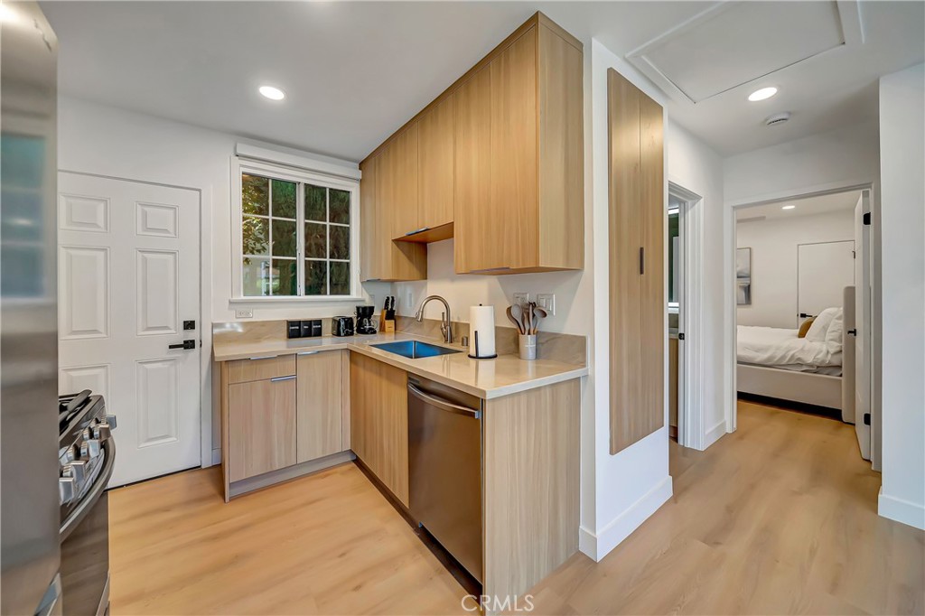 128 Lukens Place