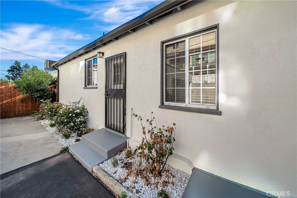 128 Lukens Place