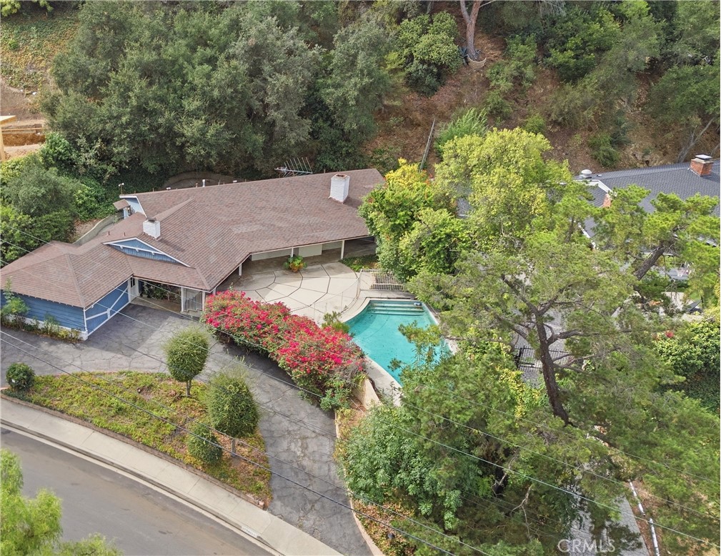 3929 Ballina Drive