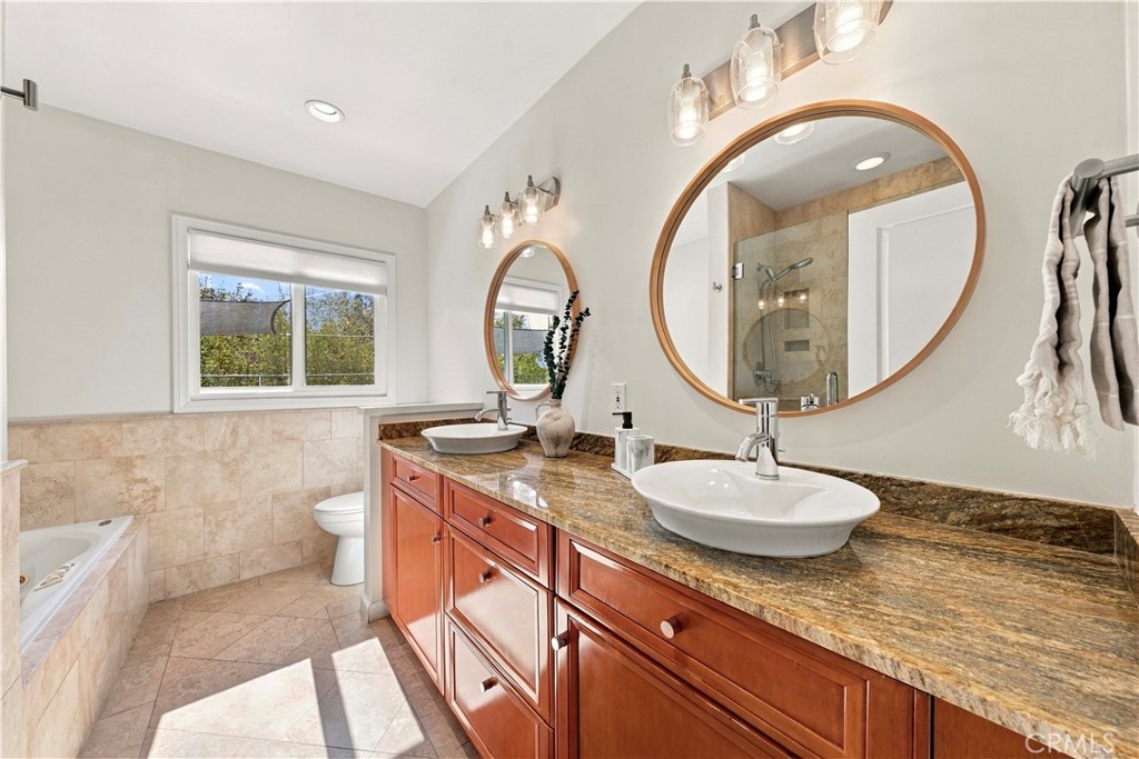 4223 Mooncrest Place