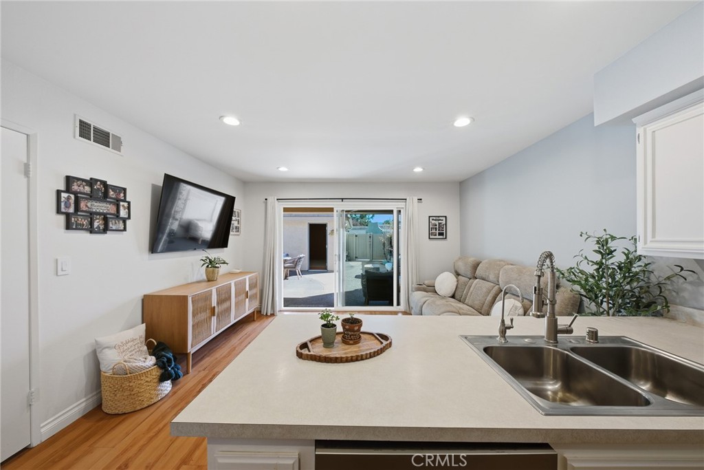 2571 Northlake Circle