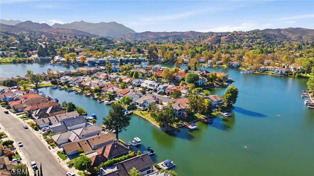2571 Northlake Circle Westlake Village Ca Us 91361 Sr26225592