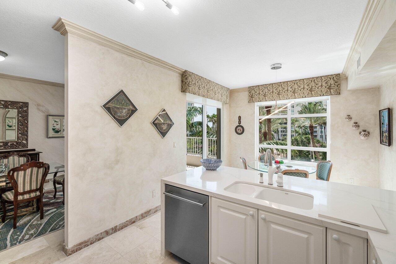 3720 S Ocean Boulevard 406