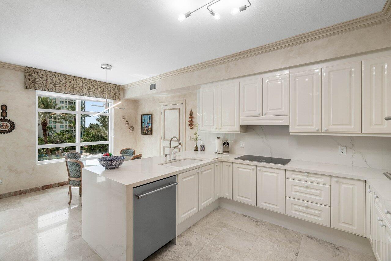 3720 S Ocean Boulevard 406