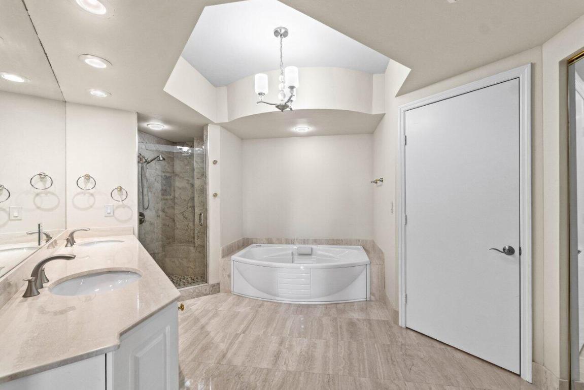 3700 S Ocean Boulevard 402