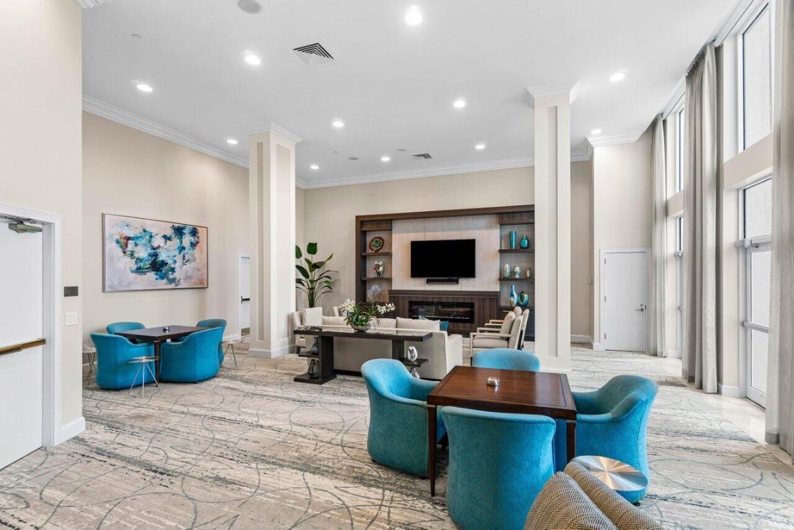 3700 S Ocean Boulevard 402