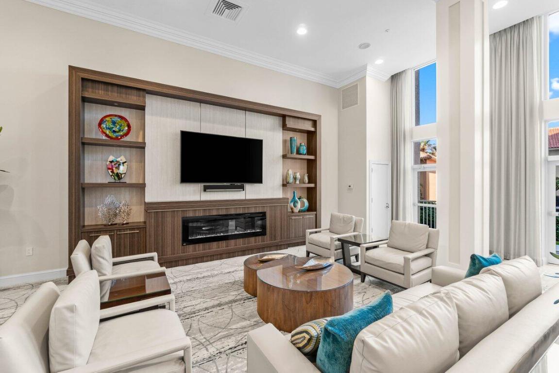 3700 S Ocean Boulevard 402