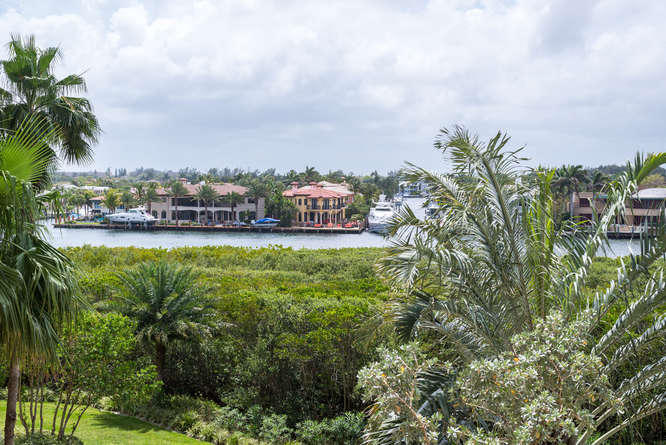 3720 S Ocean Boulevard 307