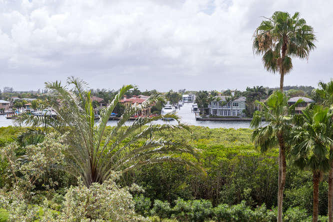 3720 S Ocean Boulevard 307