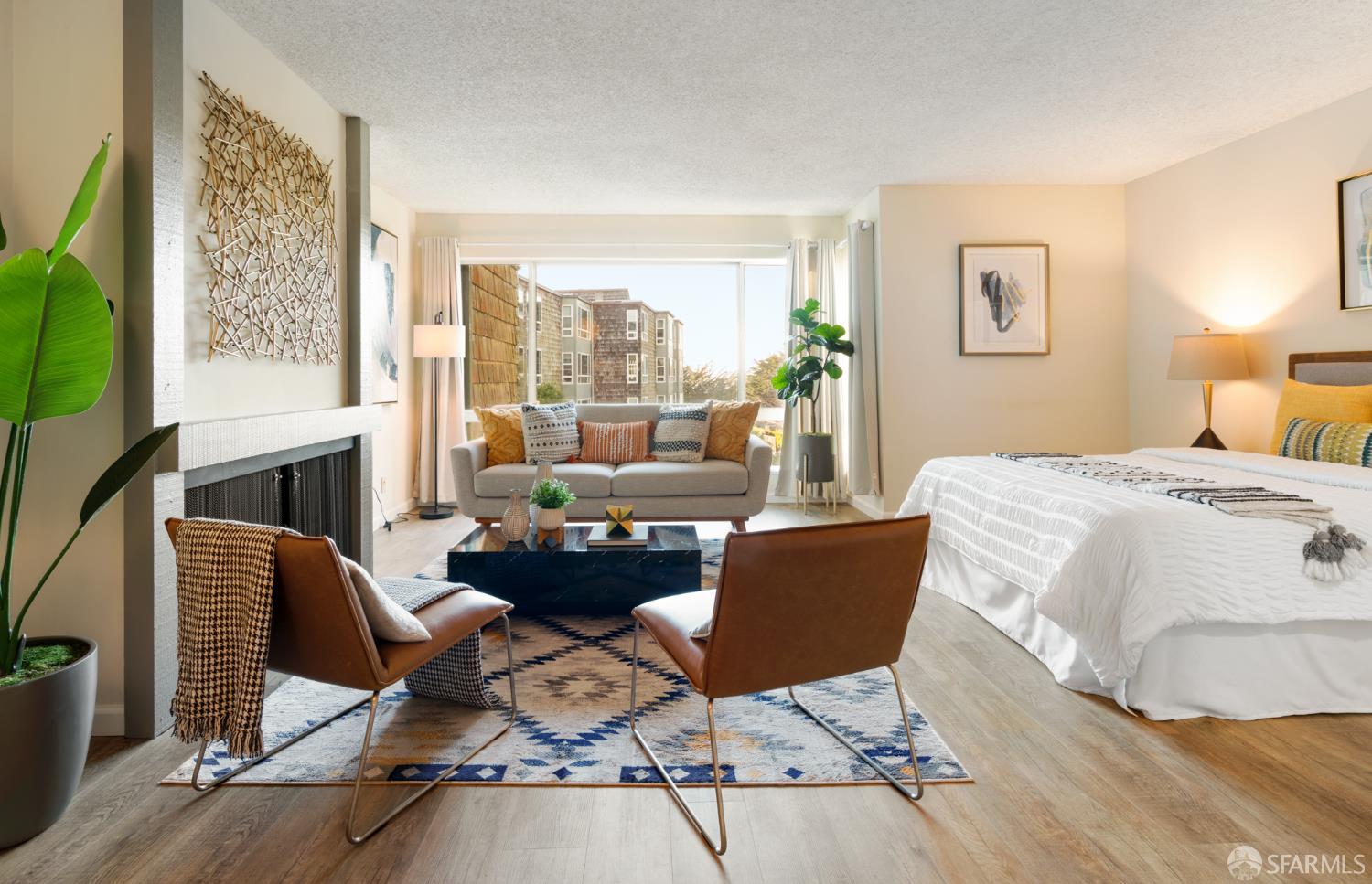 15 Red Rock Way # N207