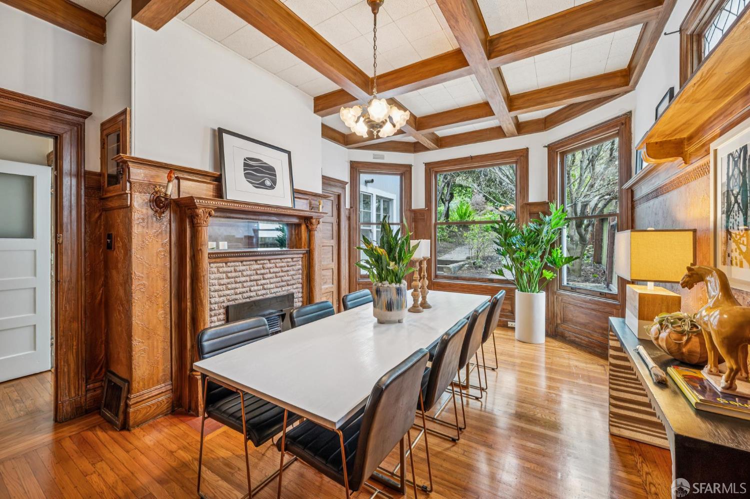 4040-4042 17th Street