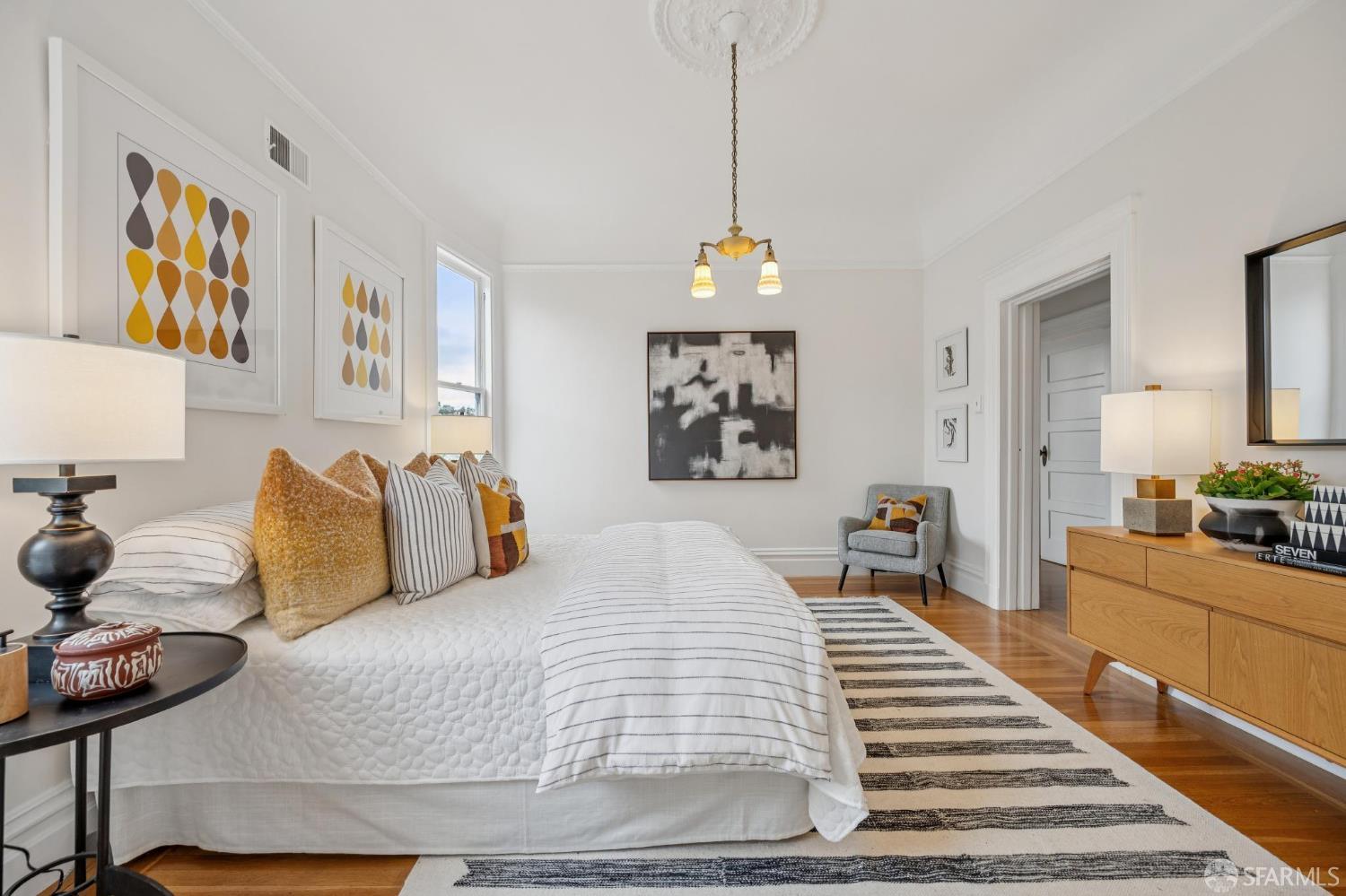 4040-4042 17th Street