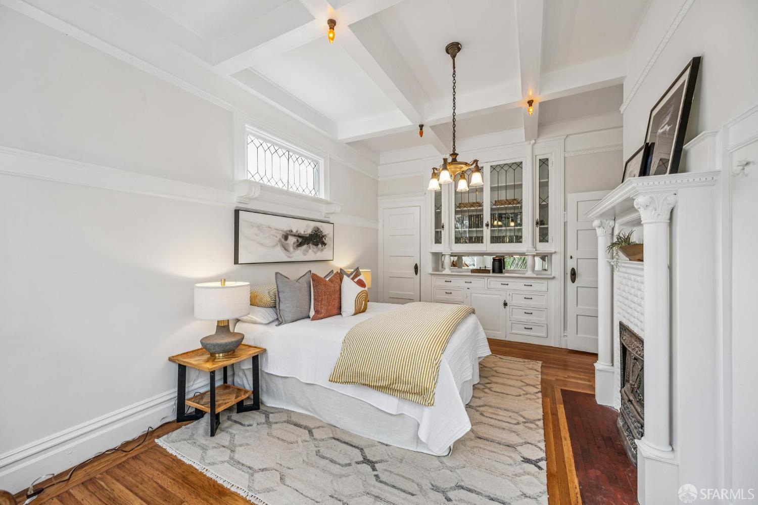 4040-4042 17th Street