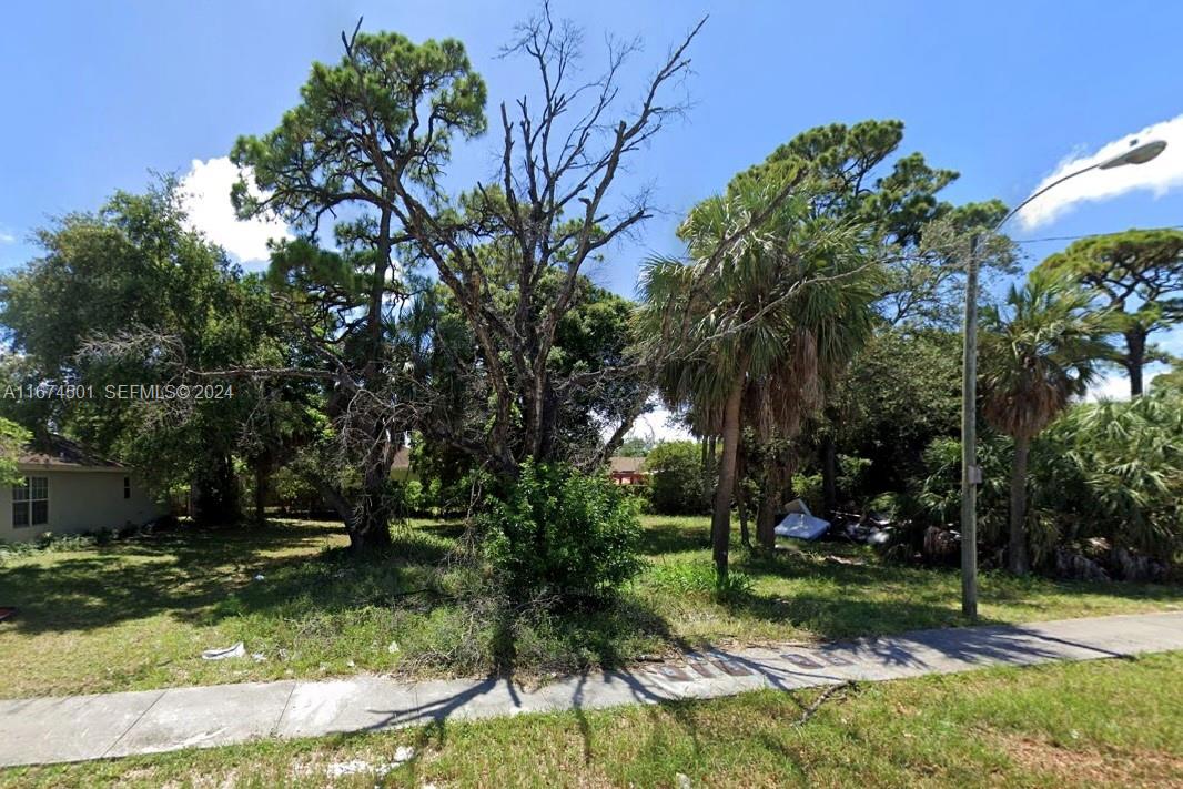 867 NW 27th Terrace
