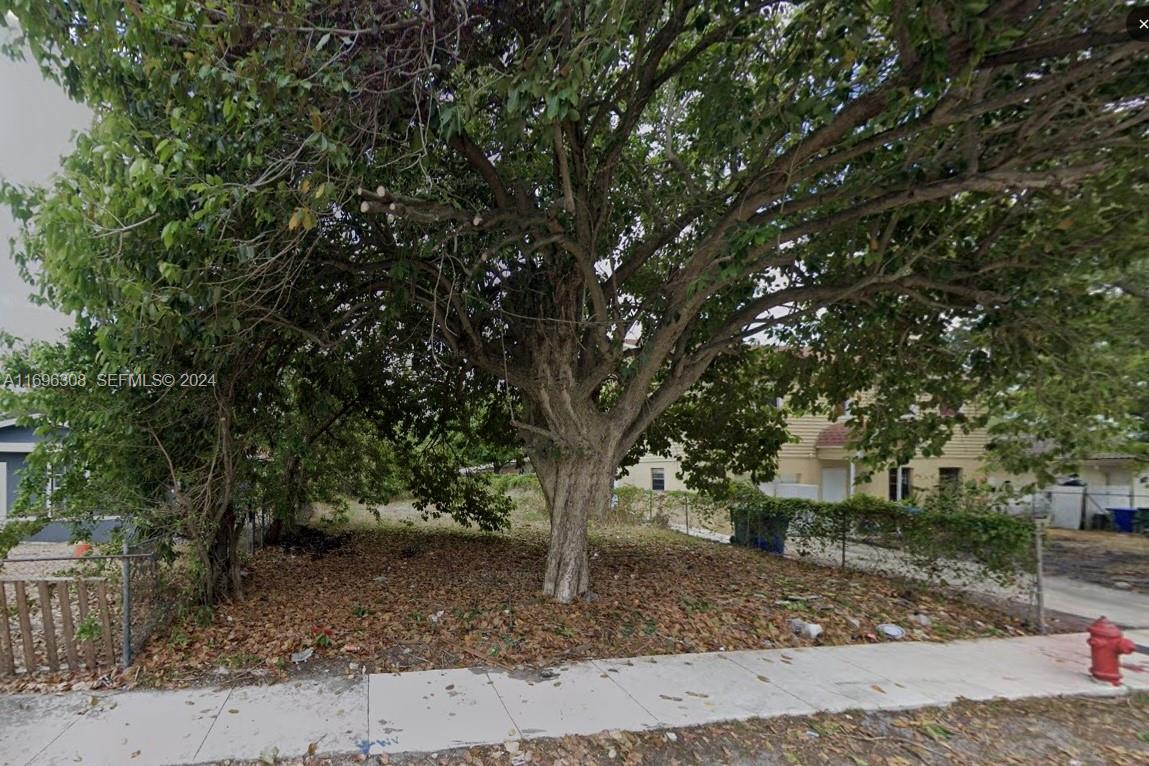 2551 NW 14th Court