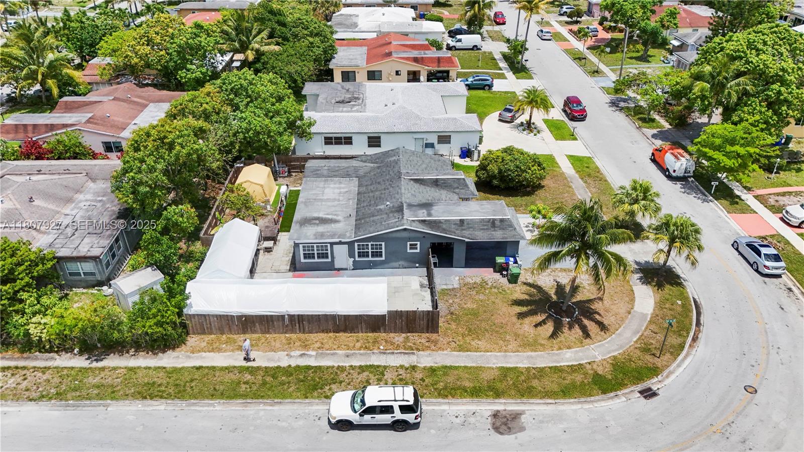 5390 SW 10th Court