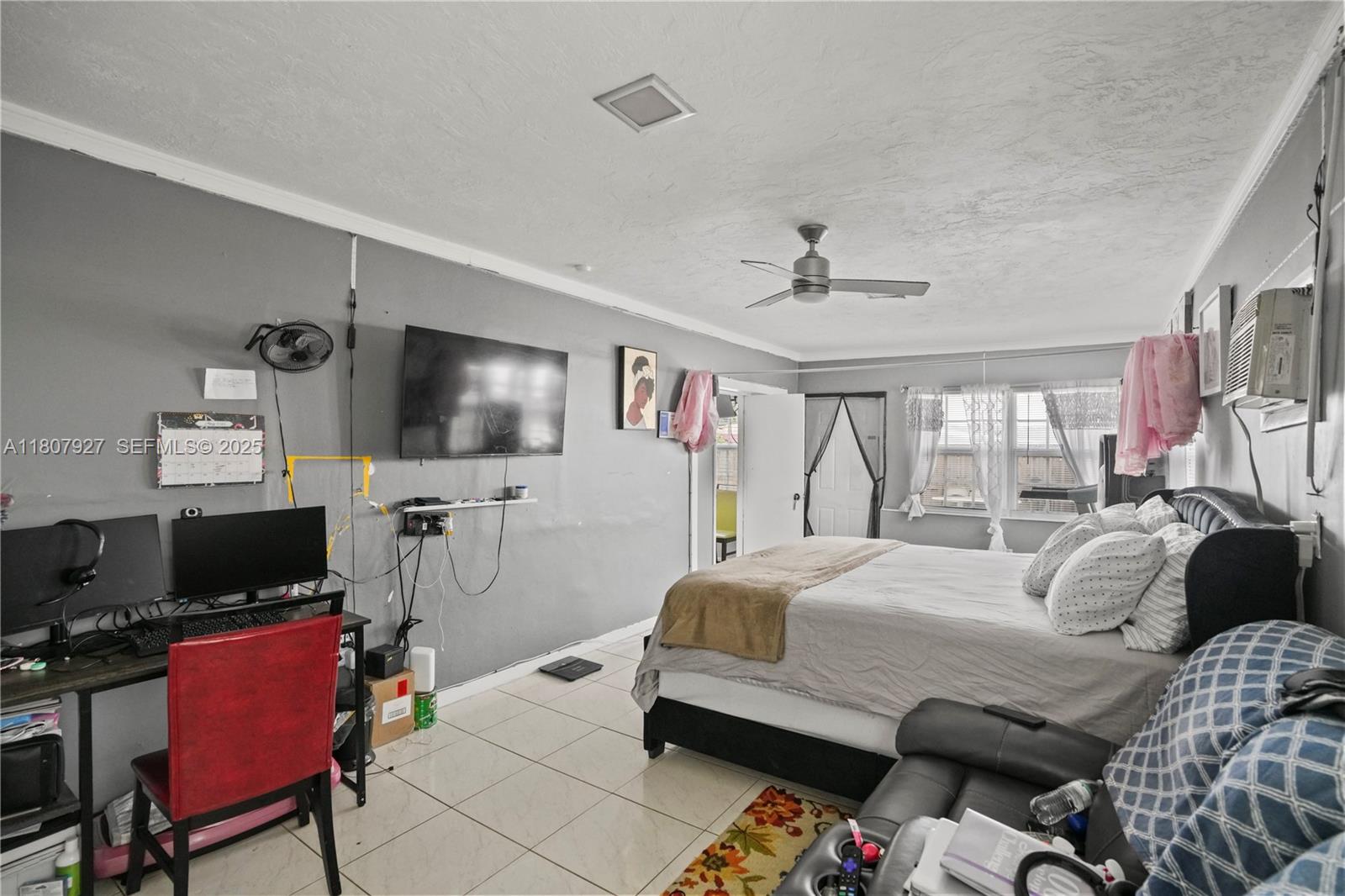 5390 SW 10th Court