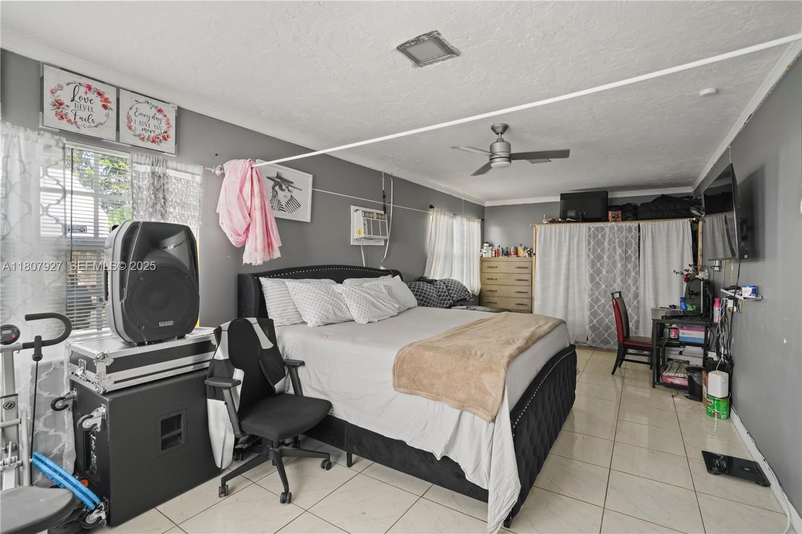 5390 SW 10th Court