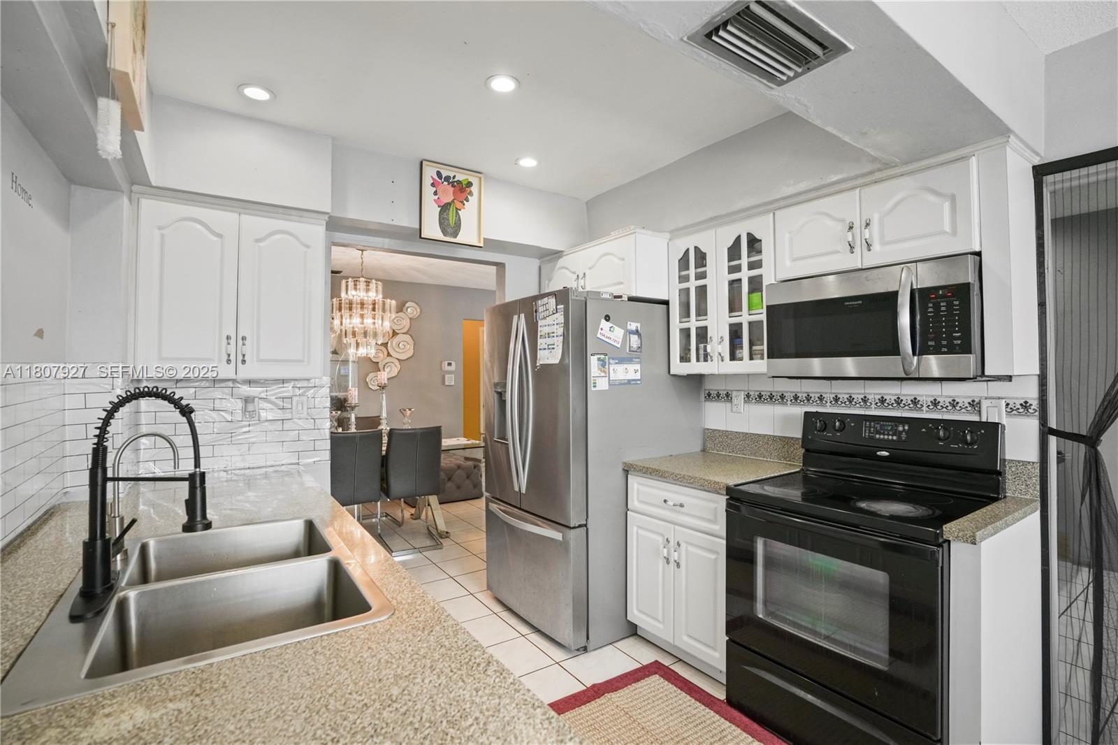 5390 SW 10th Court