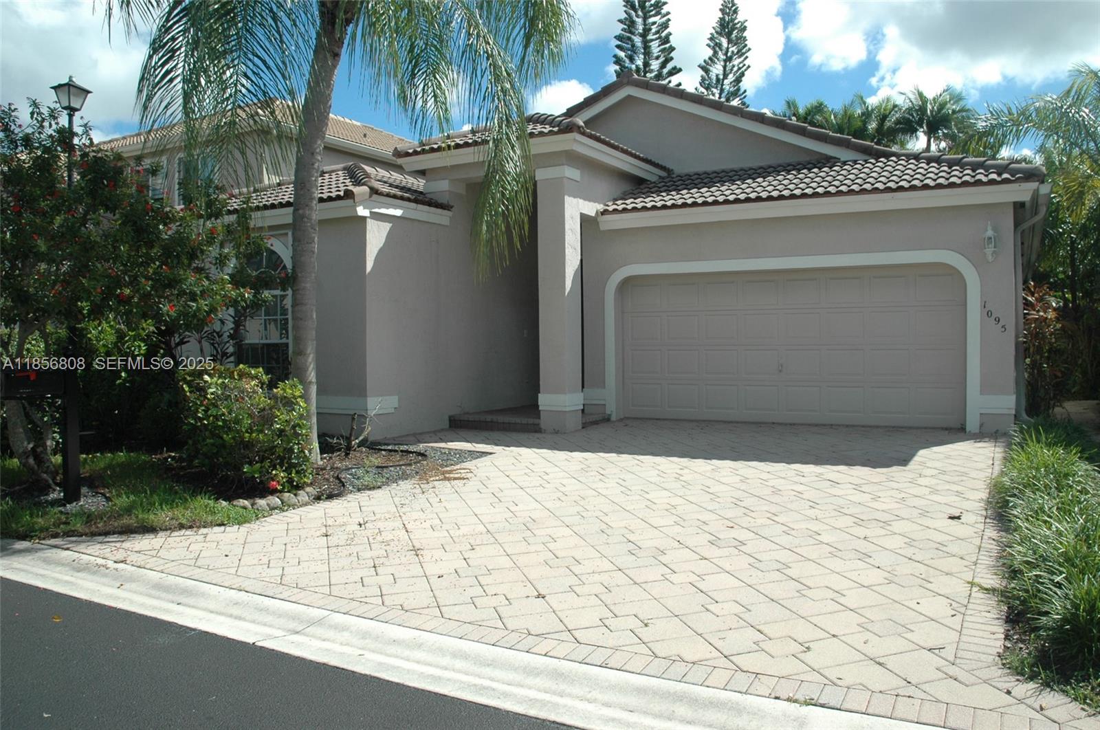 1095 NW 117th Avenue