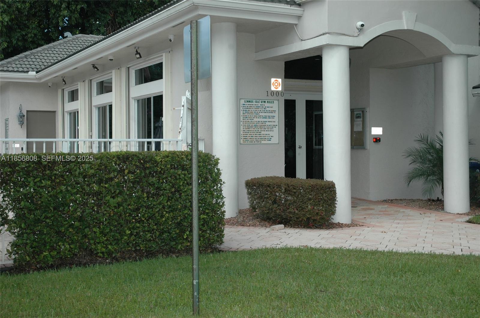 1095 NW 117th Avenue