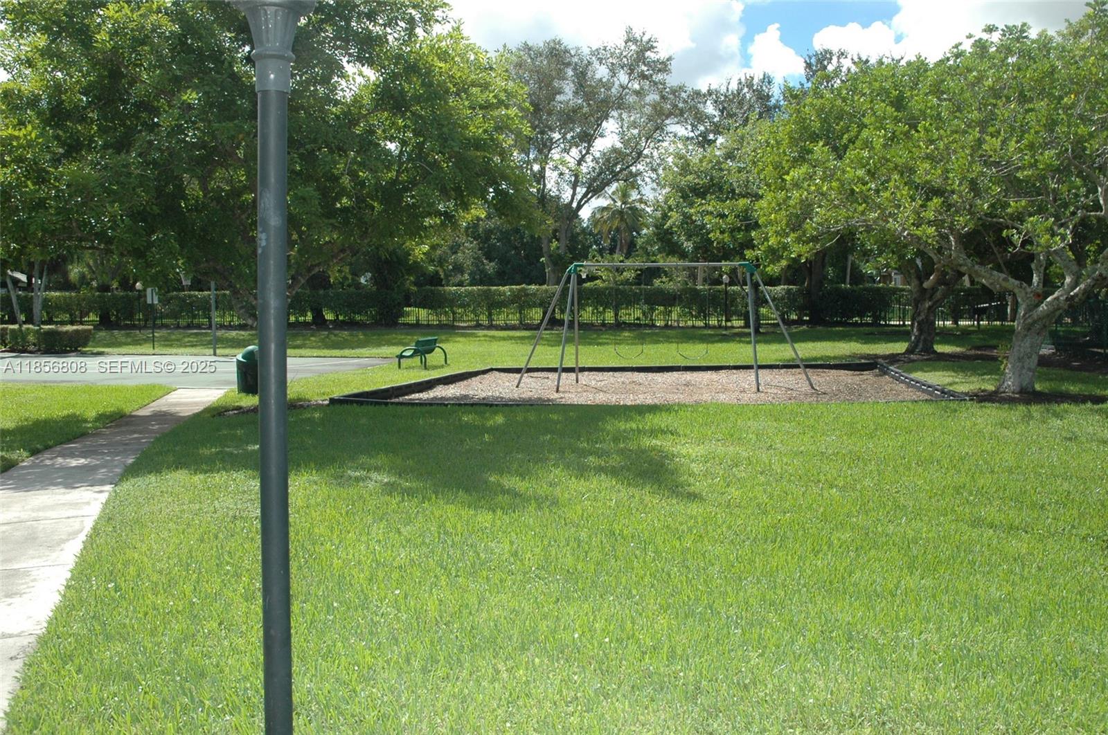 1095 NW 117th Avenue