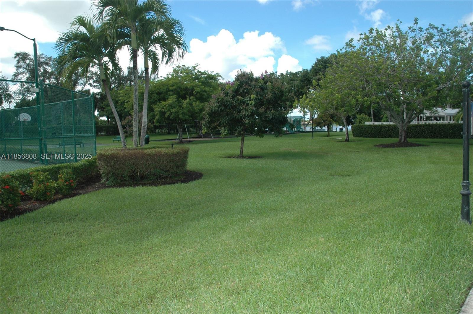1095 NW 117th Avenue