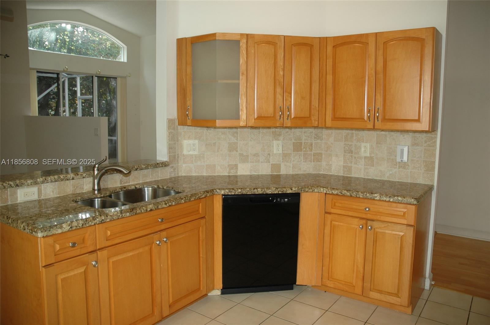 1095 NW 117th Avenue