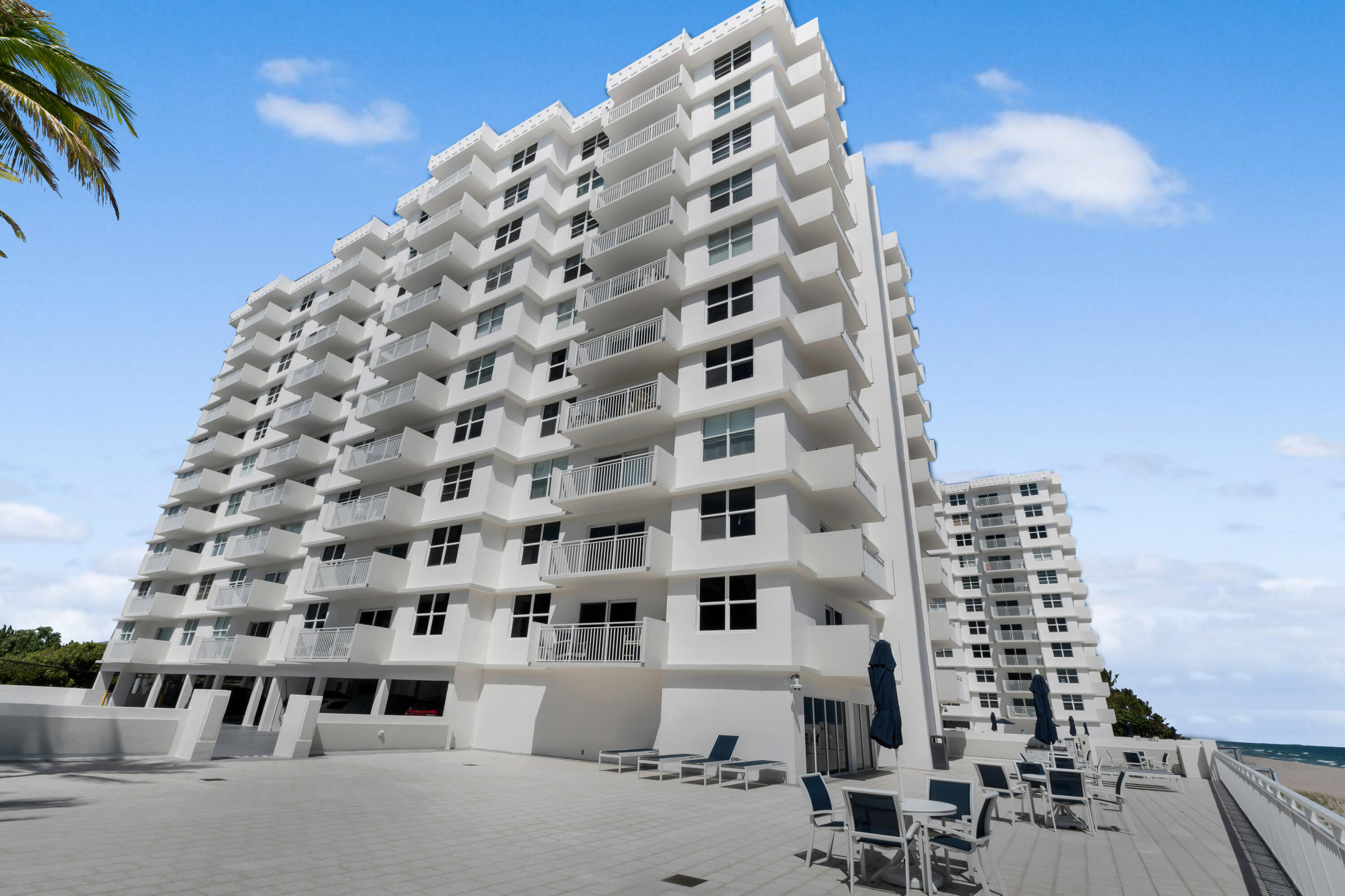4511 S Ocean Boulevard 205