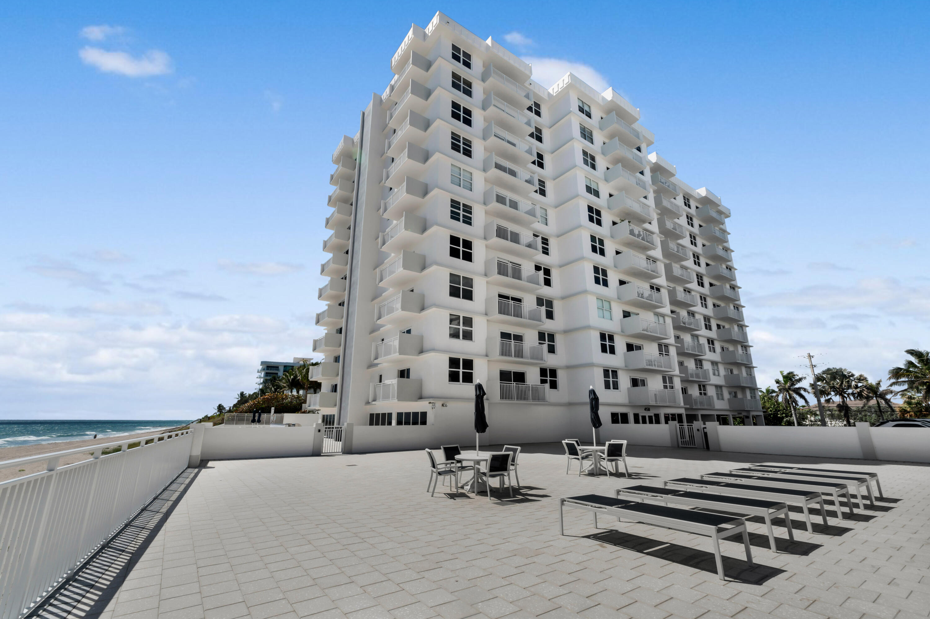 4511 S Ocean Boulevard 205