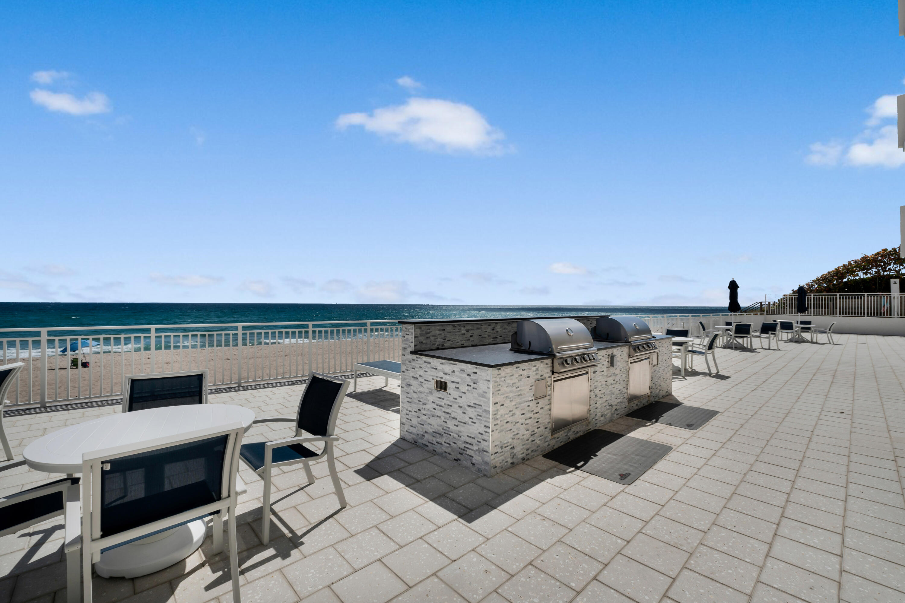 4511 S Ocean Boulevard 205
