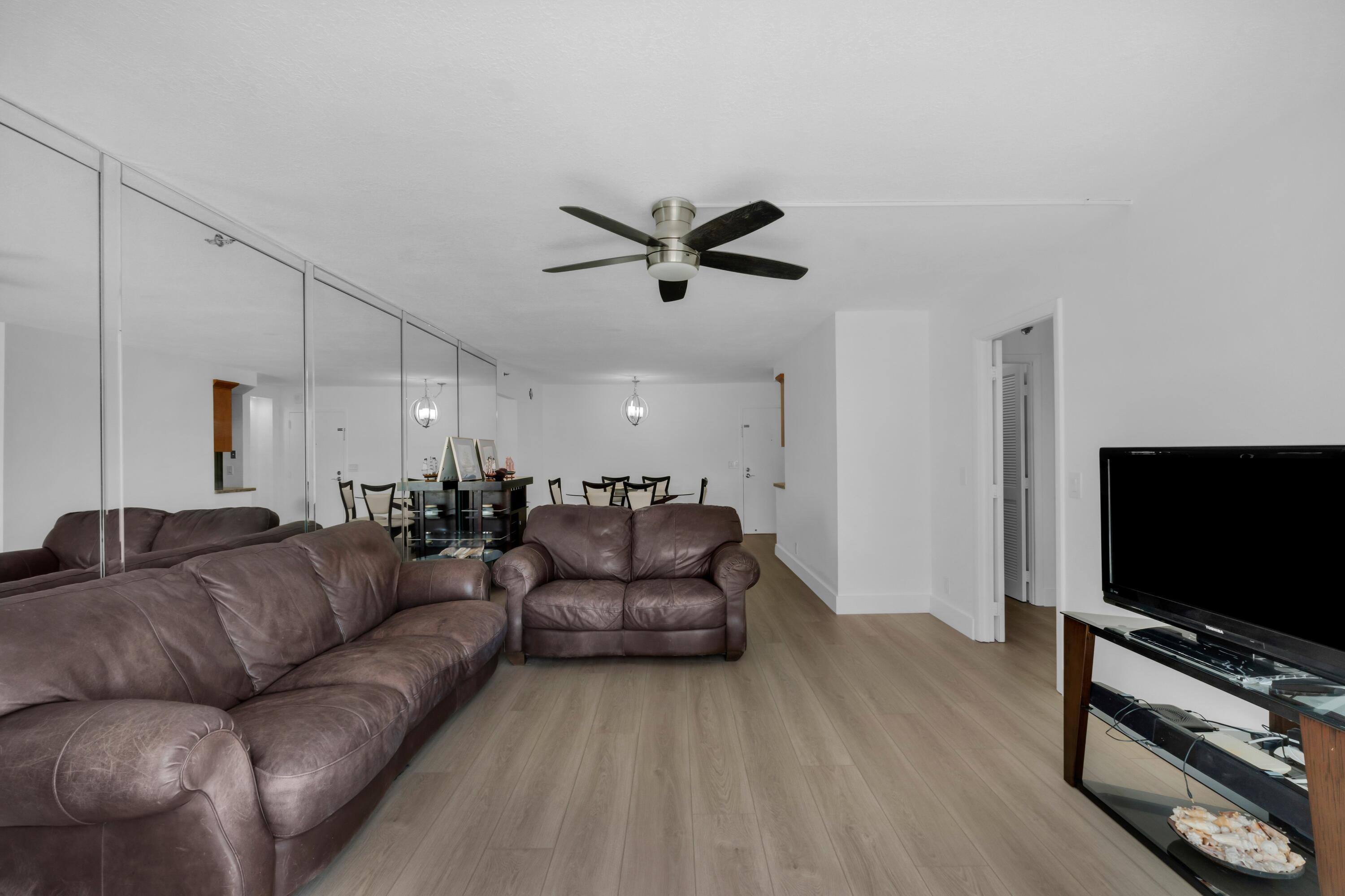 4511 S Ocean Boulevard 205