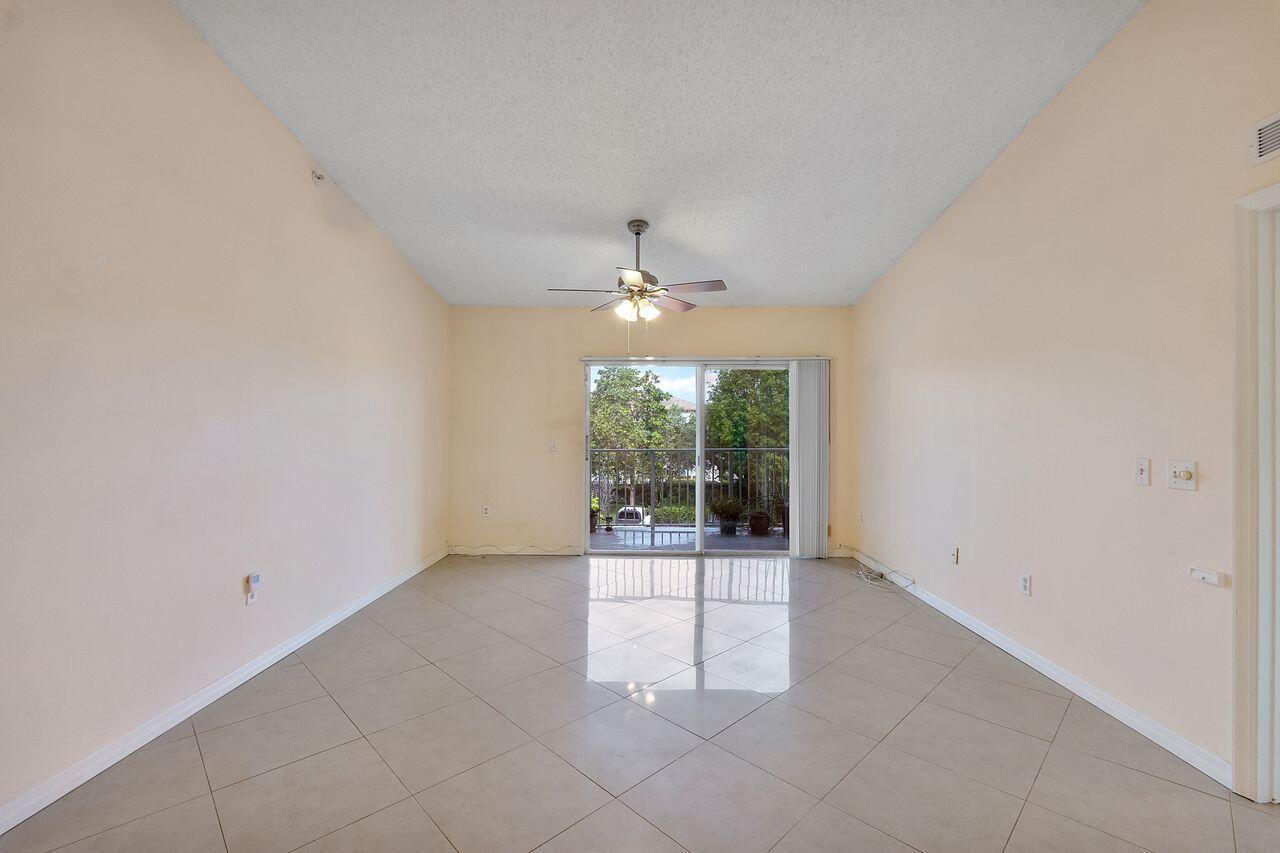 5011 Wiles Road 303
