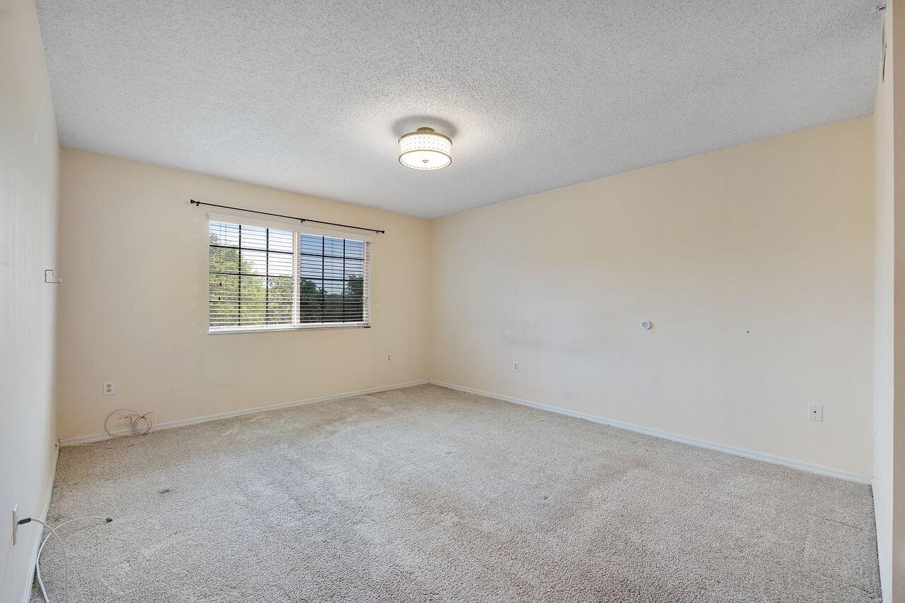 5011 Wiles Road 303