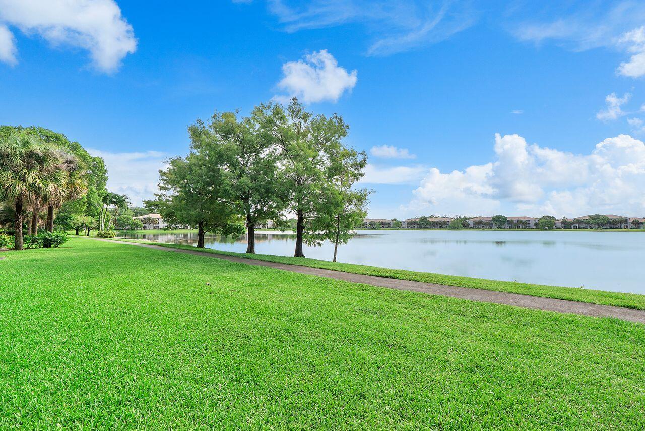 5011 Wiles Road 303