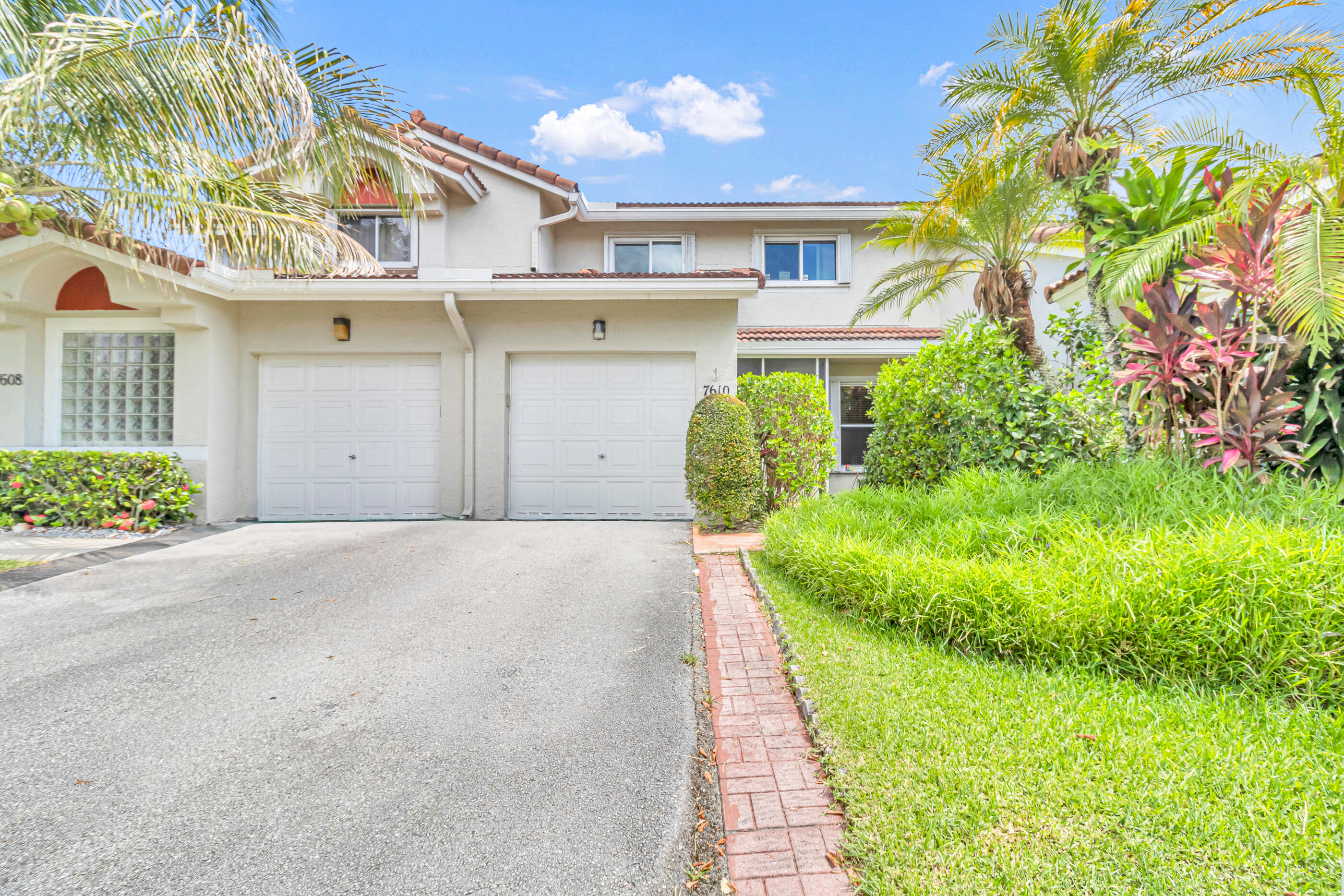 7610 Pinewalk Drive S 128