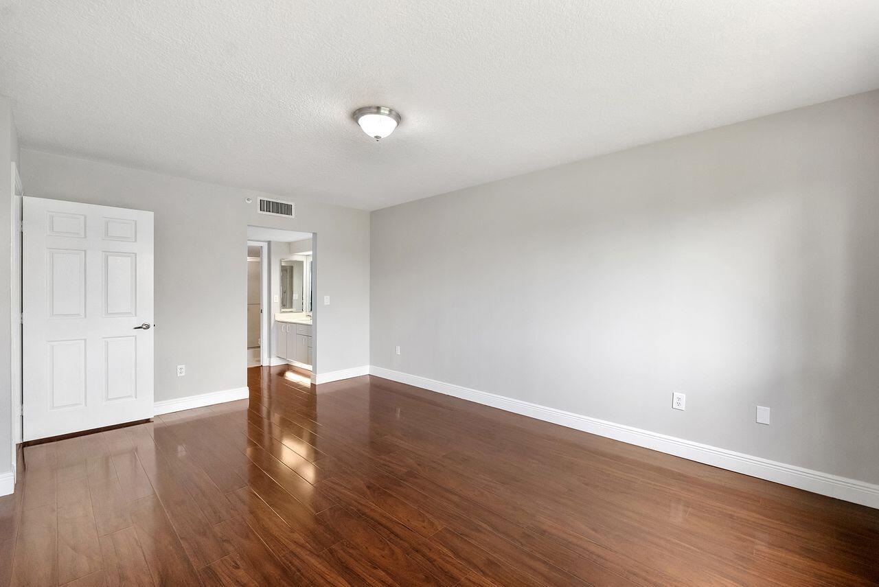 9563 Weldon Circle D107