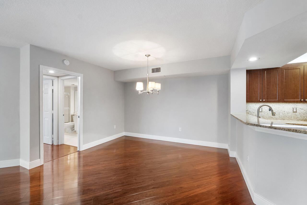 9563 Weldon Circle D107