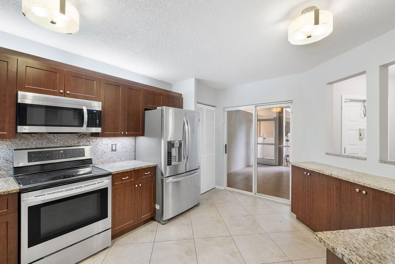 9563 Weldon Circle D107