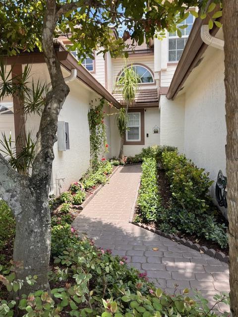 11606 NW 19th Drive
