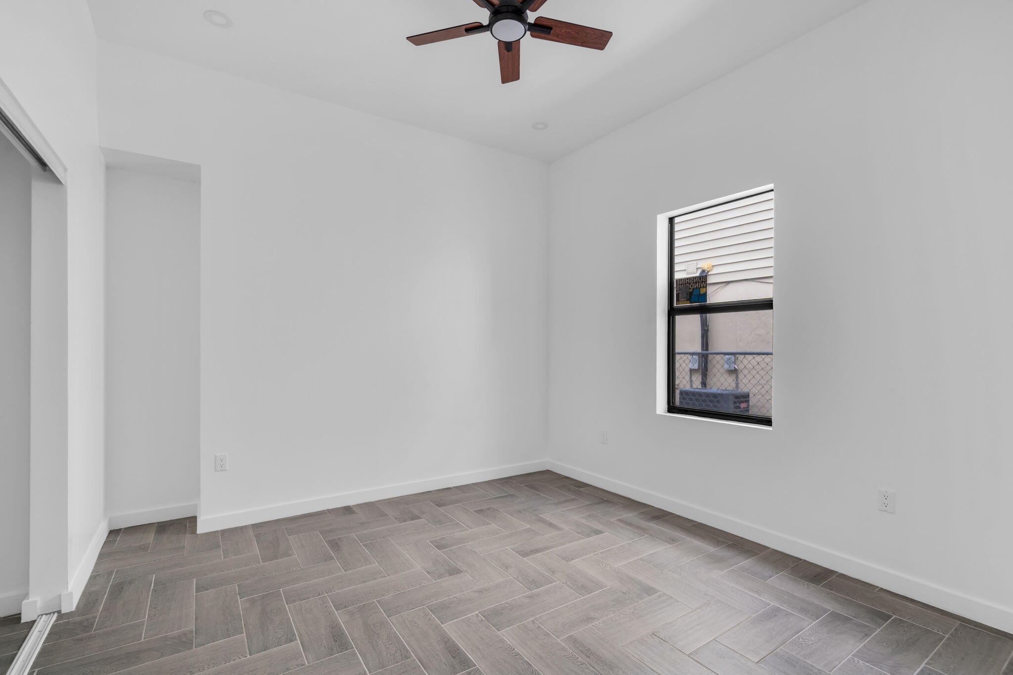 867 NW 27th Terrace
