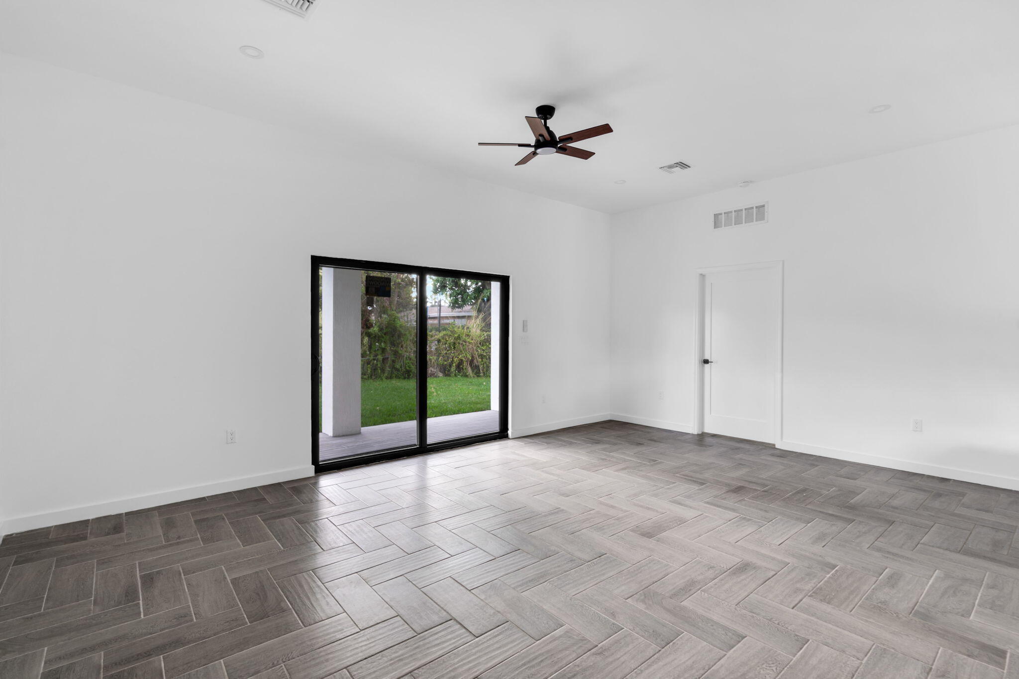 867 NW 27th Terrace
