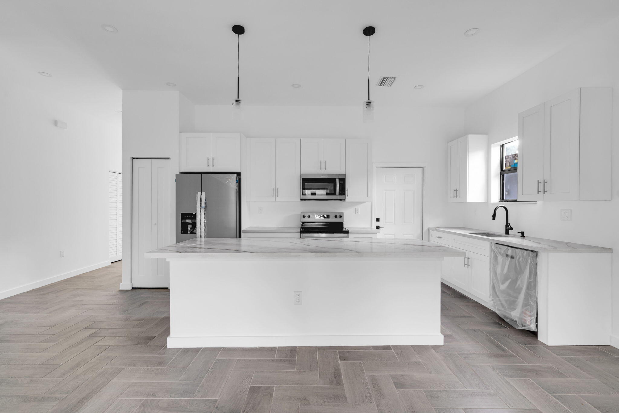 867 NW 27th Terrace